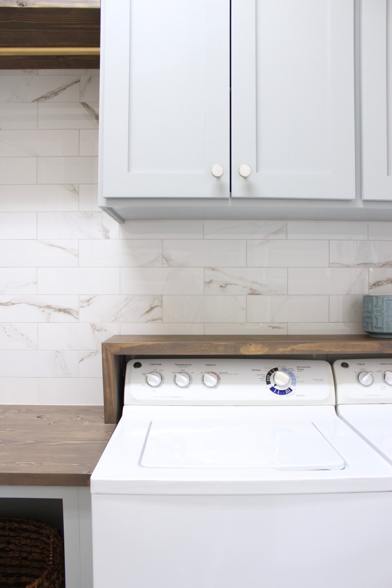 laundryroomdiywaterfallshelfabovewasherdryer Frills and Drills